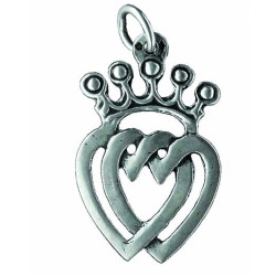 Hearts of Vendée Pendant