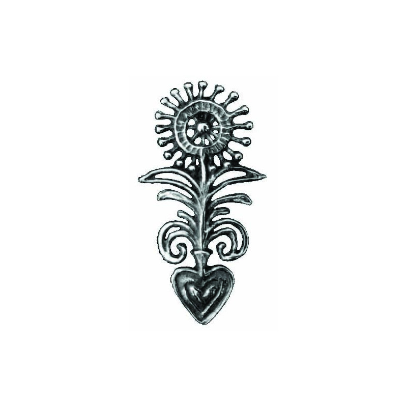 Small Fleuron Brooch