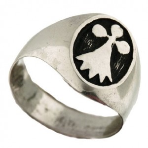 Ermine signet ring