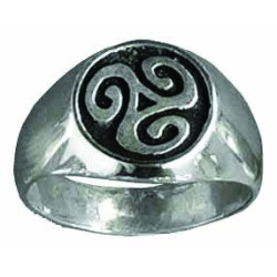 Triskel signet ring