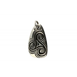 pendentif en argent motif triskel recto verso