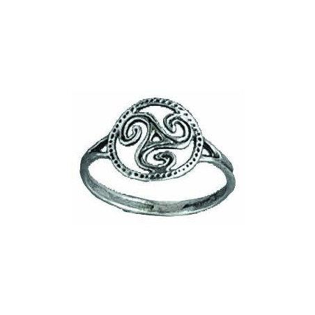 Triskel Ring