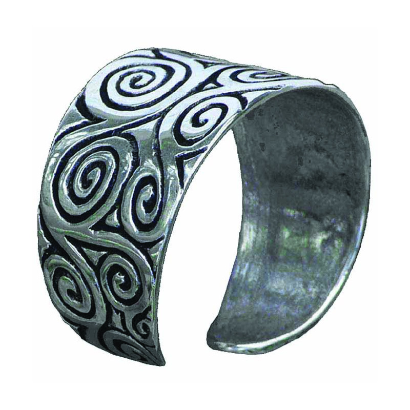 Brac. Large Triskelion 18.5 cm