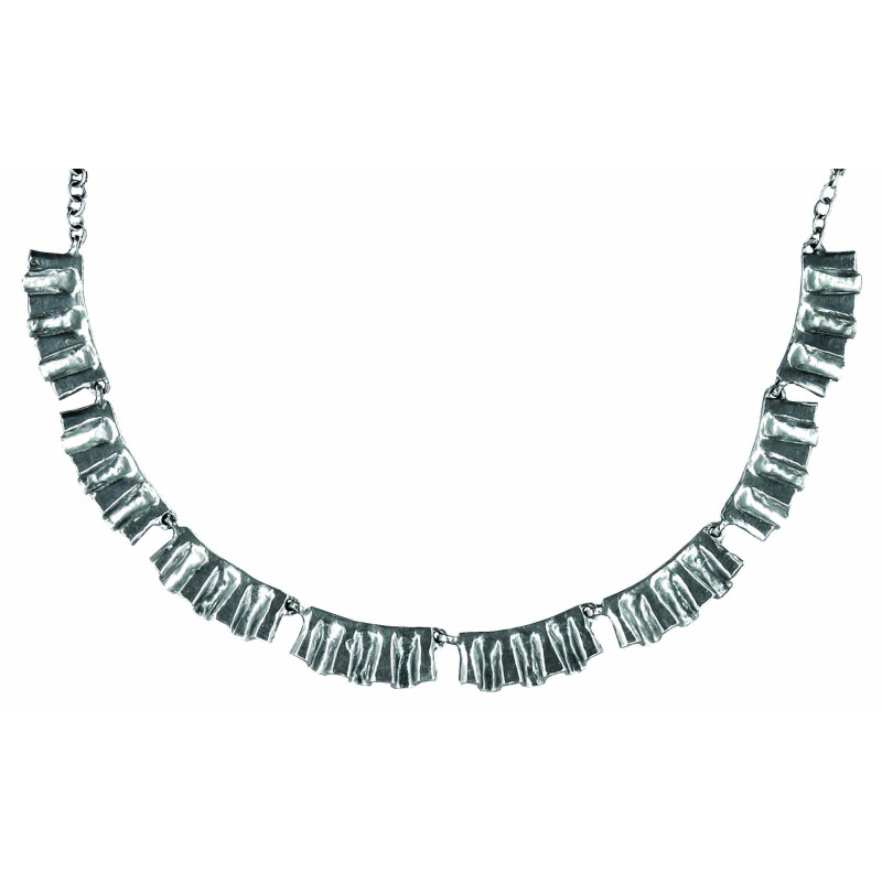 8-Element Pleated Necklace