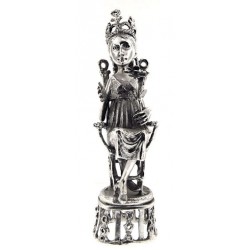 The queen 111g Toulhoat 