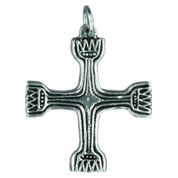 Croix Pattée Aux Couronnes