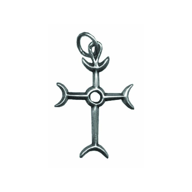 Cross Pattée in Arcs, Hollow Circle in the Center