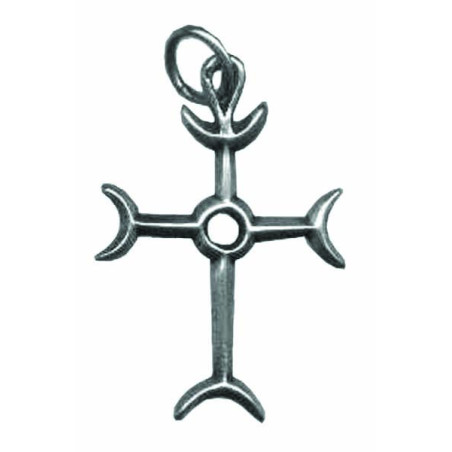 Cross Pattée in Arcs, Hollow Circle in the Center