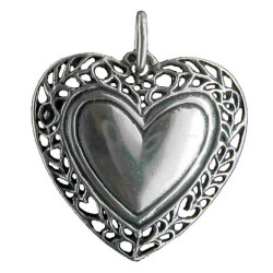 Heart Garland Pendant