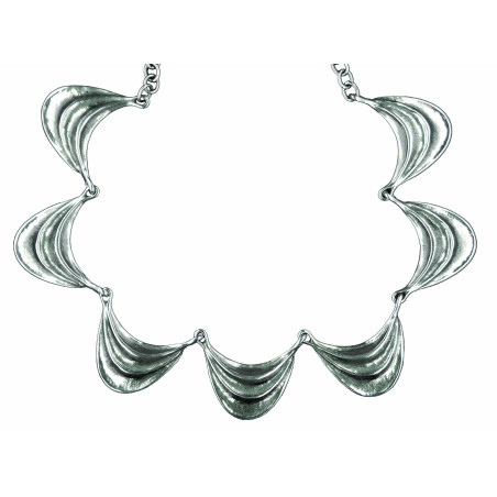 7-Element Scalloped Necklace